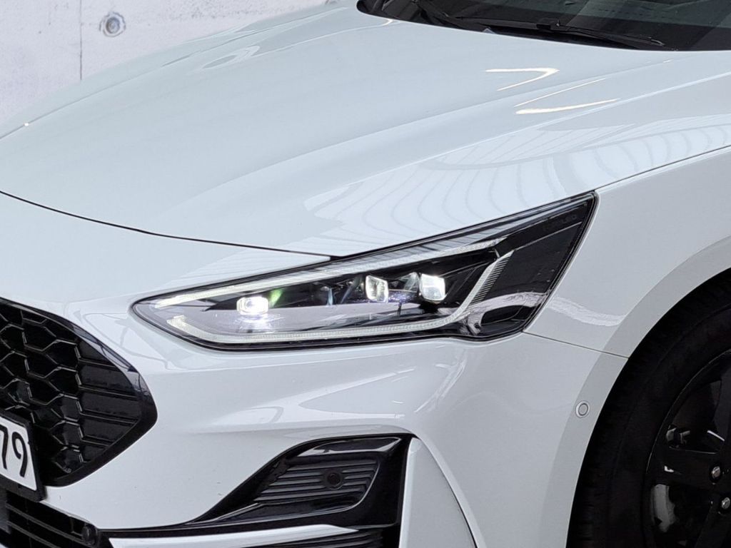 Ford Focus Turnier 1.0 EcoBoost Hybrid Aut. ST-LINE X