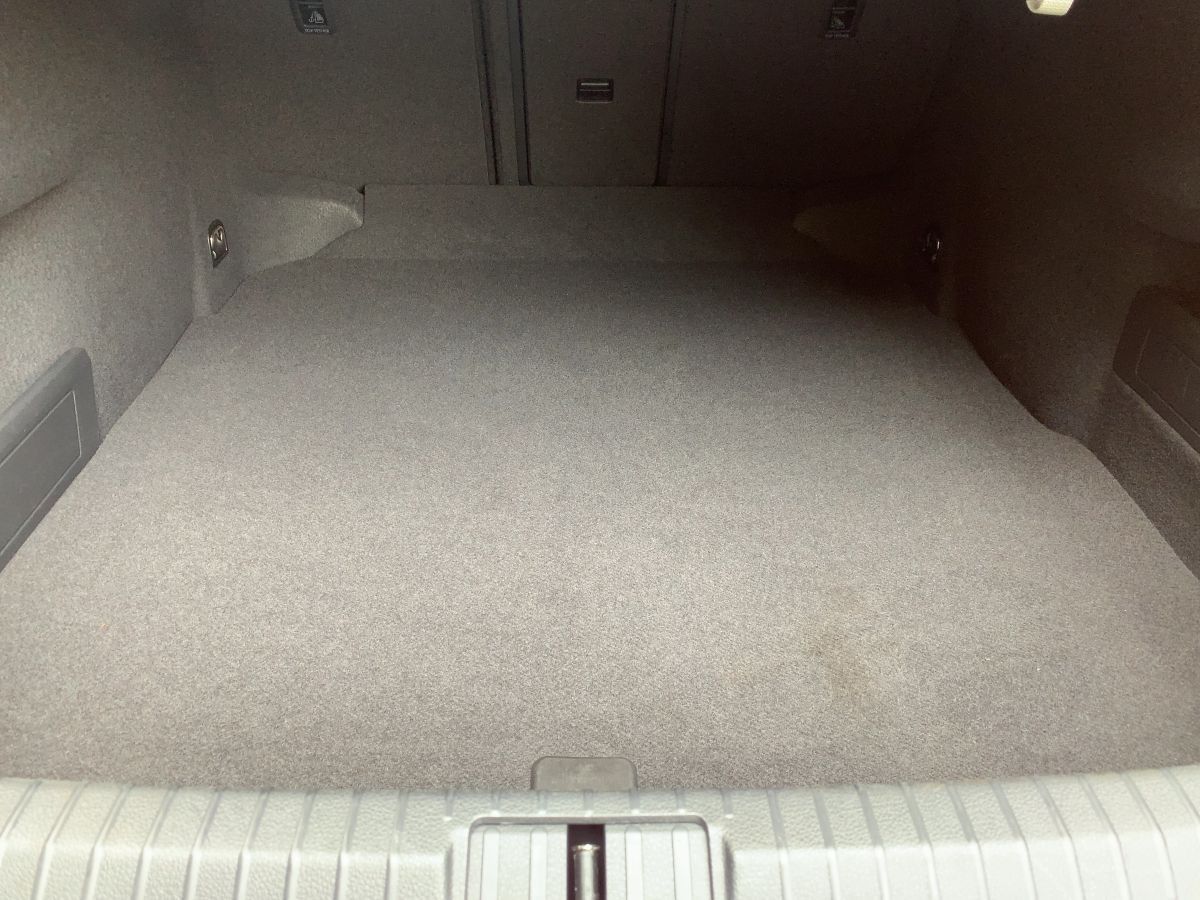 Volkswagen Passat 1.5 TSI DSG ELEGANCE - Samsaru's Car Outlet
