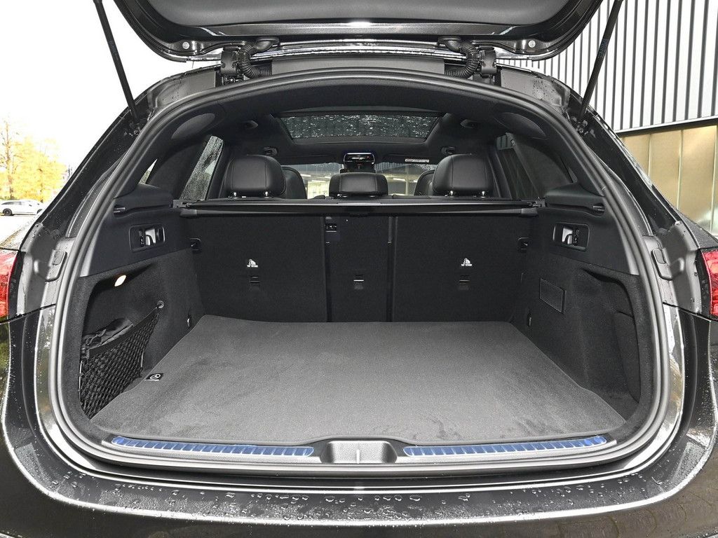 Mercedes-Benz GLC 220 d 4M AMG Line AHK Distr Pano DIGITAL LIG