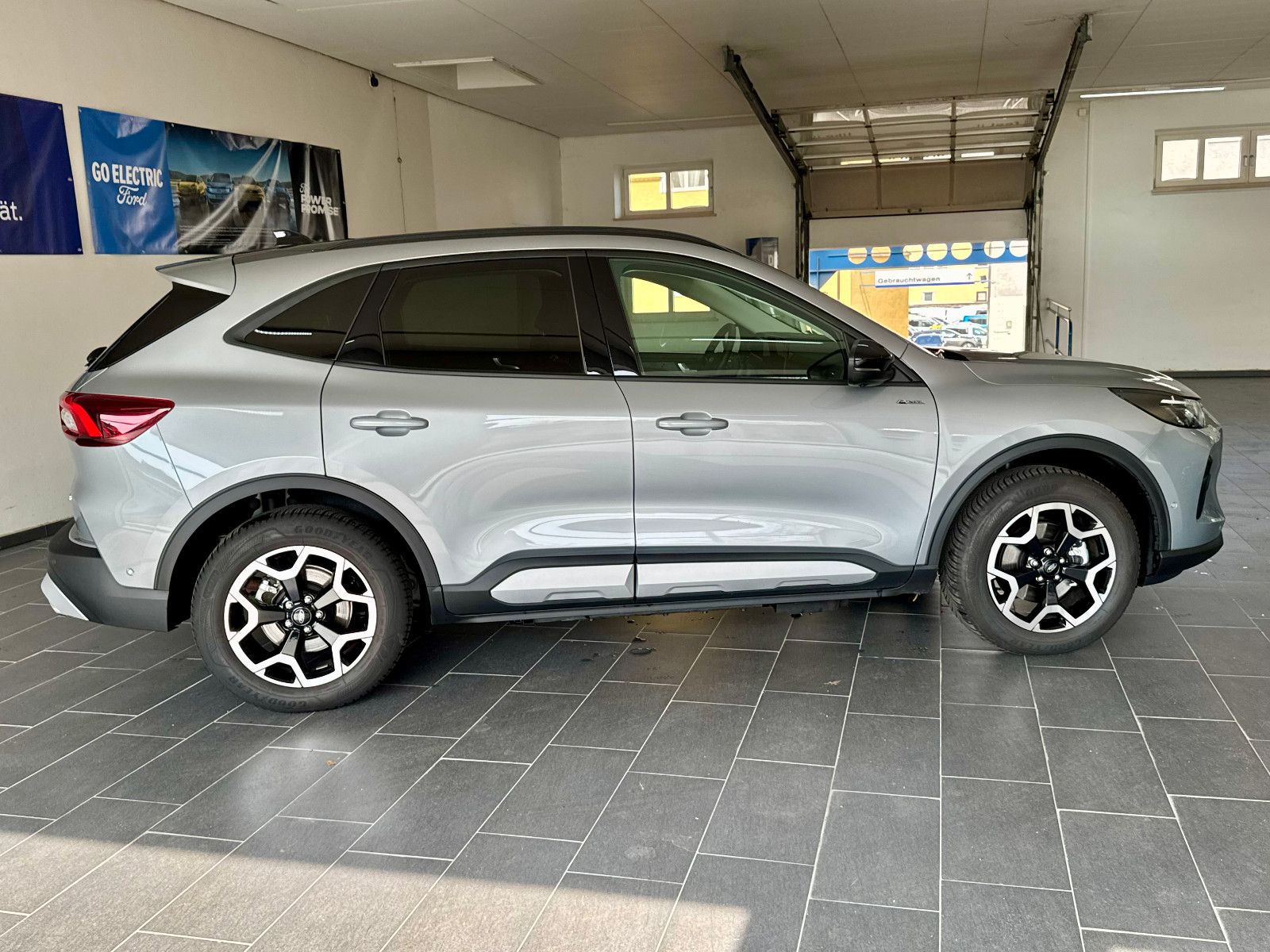Ford Kuga 2.5 Duratec PHEV Active X*ACC*360°*NAVI*SHZ