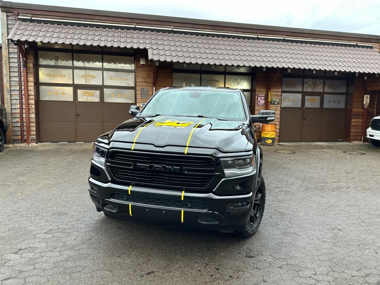 Dodge 5.7 V8*LIFT*BÜGEL*OFFROAD*AHK*NAVI*LED*GARANTIE