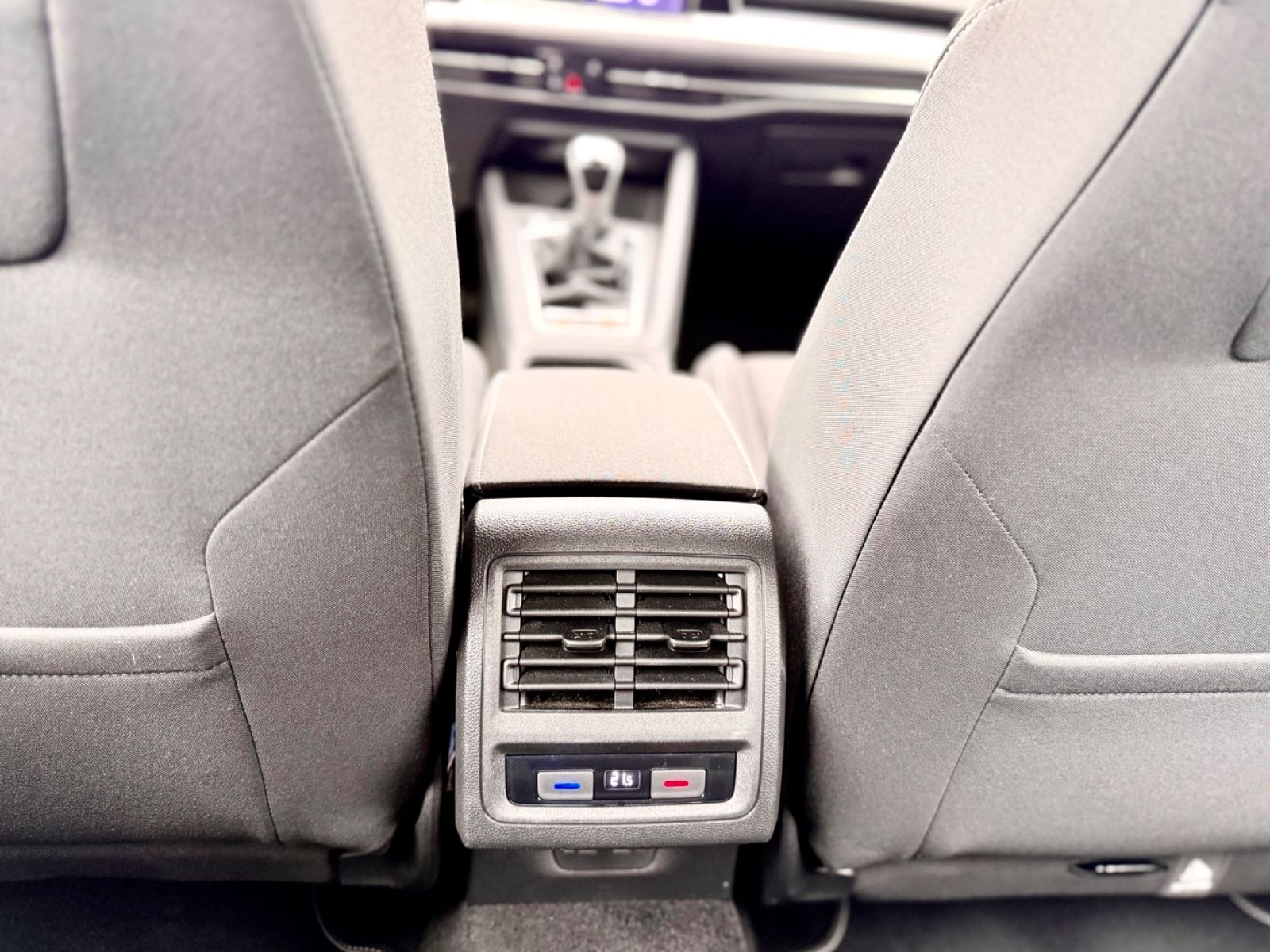 Volkswagen Golf VIII 1.5 Style - Samsaru's Car Outlet