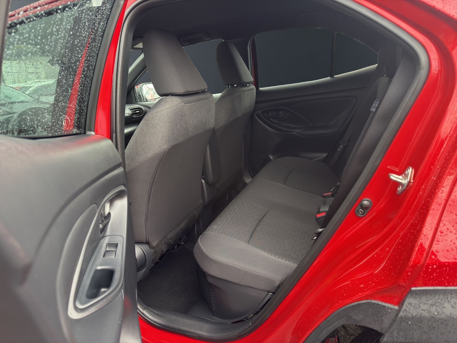 Toyota Yaris Cross Hybrid Team D WinterP*SafetyP*CargoP