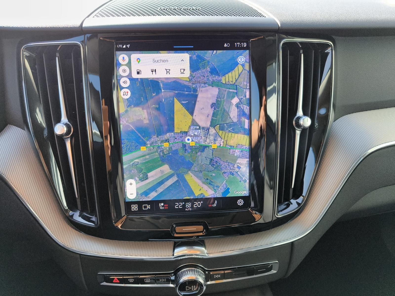 Volvo XC60 B4 (Diesel) AWD Plus Dark