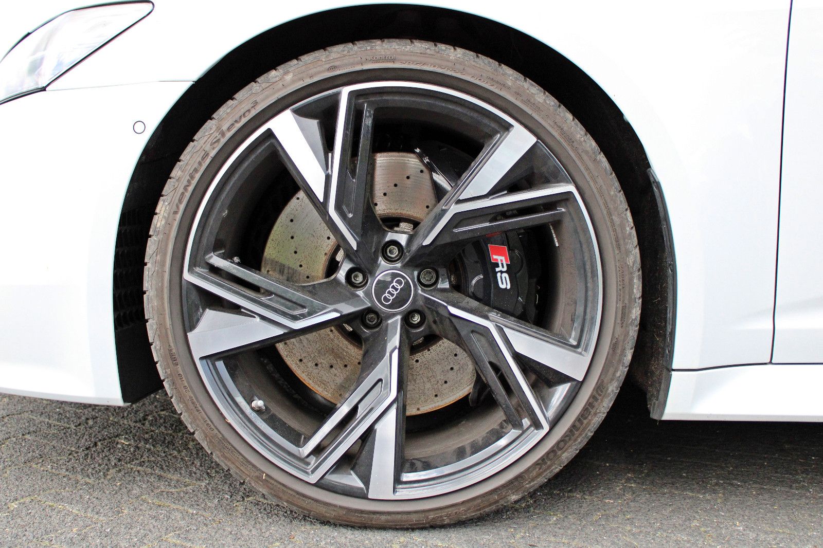 Audi RS6 Avant BLACK AHK PANO LASER HUD 280km/h LUFT