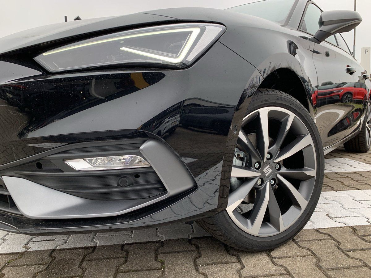 Seat Leon FR  1.5 ETSI DSG MATRIX+SHZ+NAV
