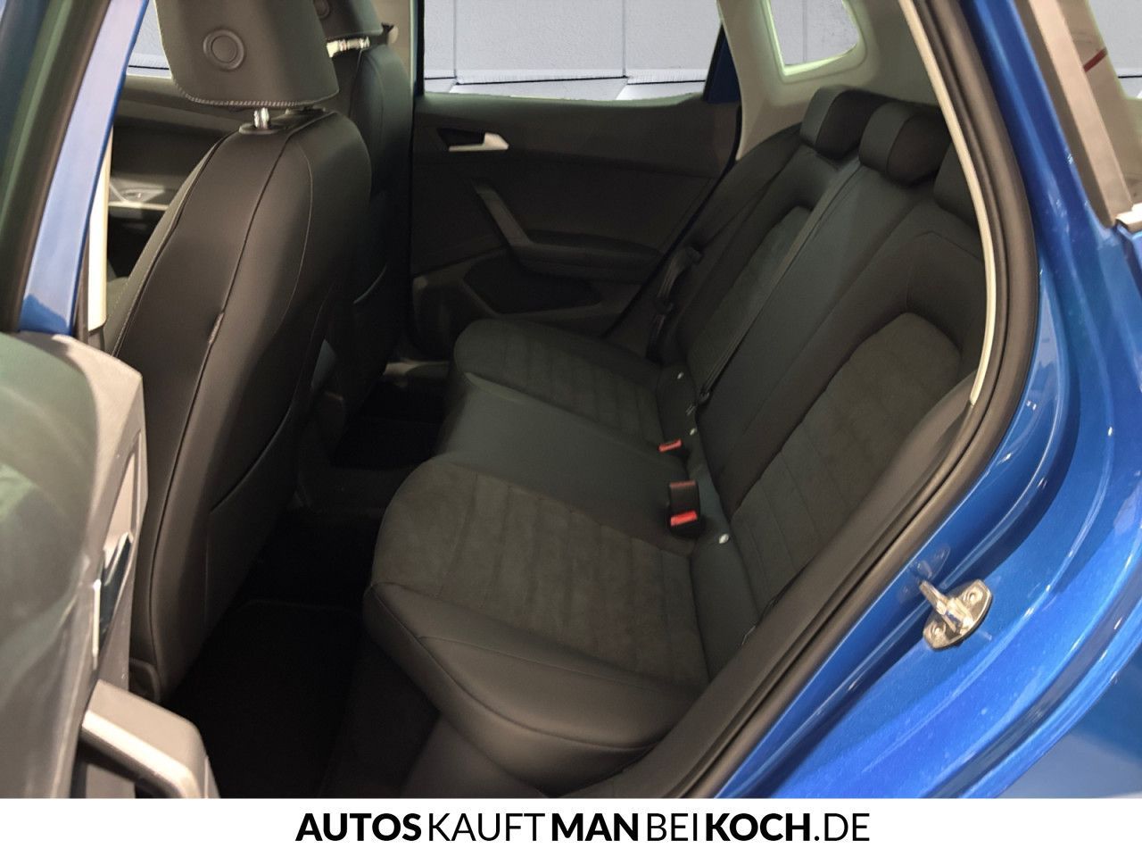 Seat Arona 1.0 TSI DSG Road Ed SOUND NAVI PDC V+H AHK