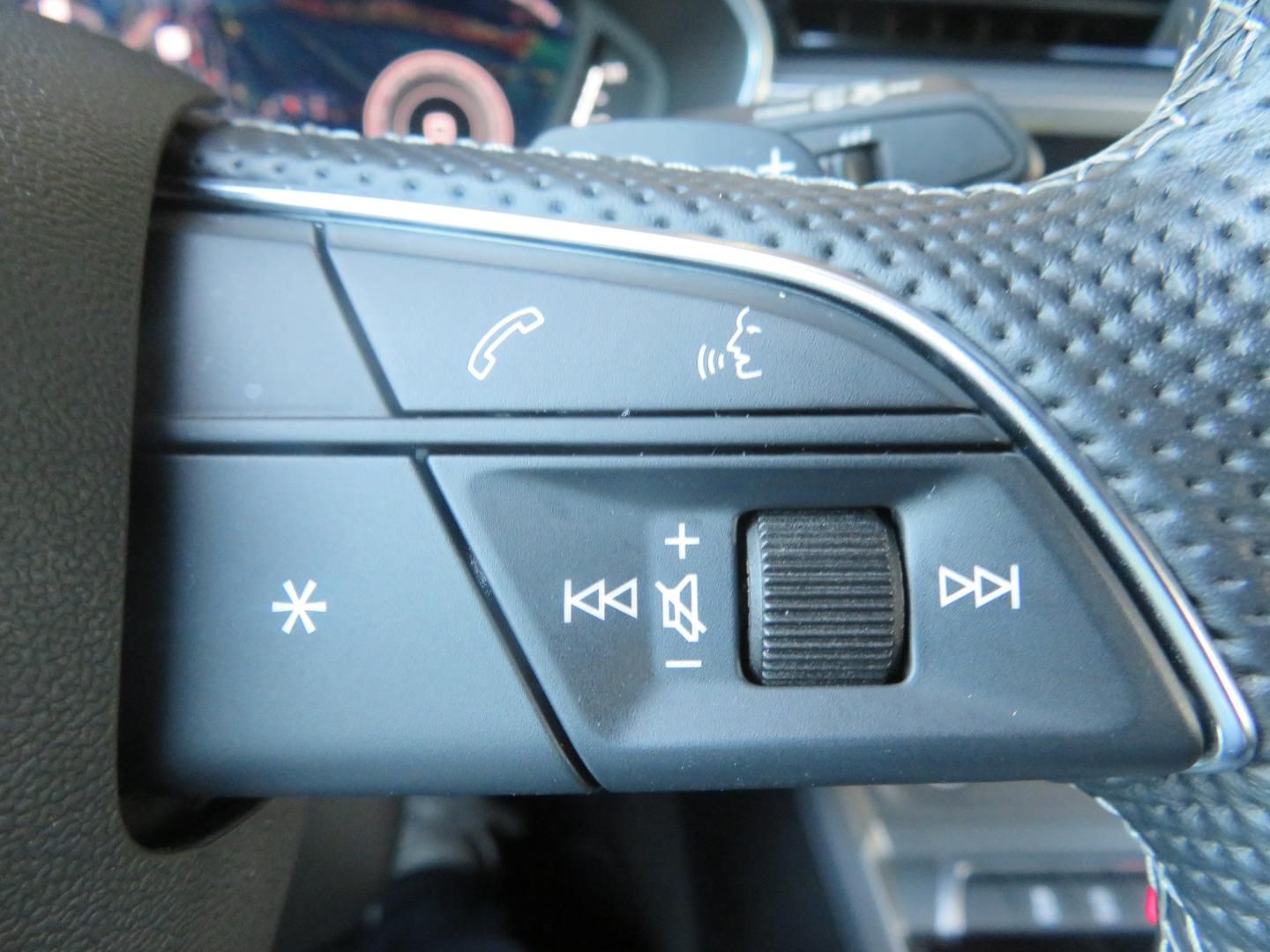 Audi Q3 S line 35 TDI Quattro S-Tronic - Samsaru's Car Outlet