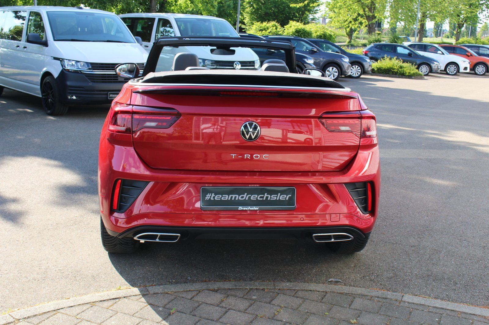 Volkswagen T-Roc 1.5 TSI DSG R-Line - Samsaru's Car Outlet