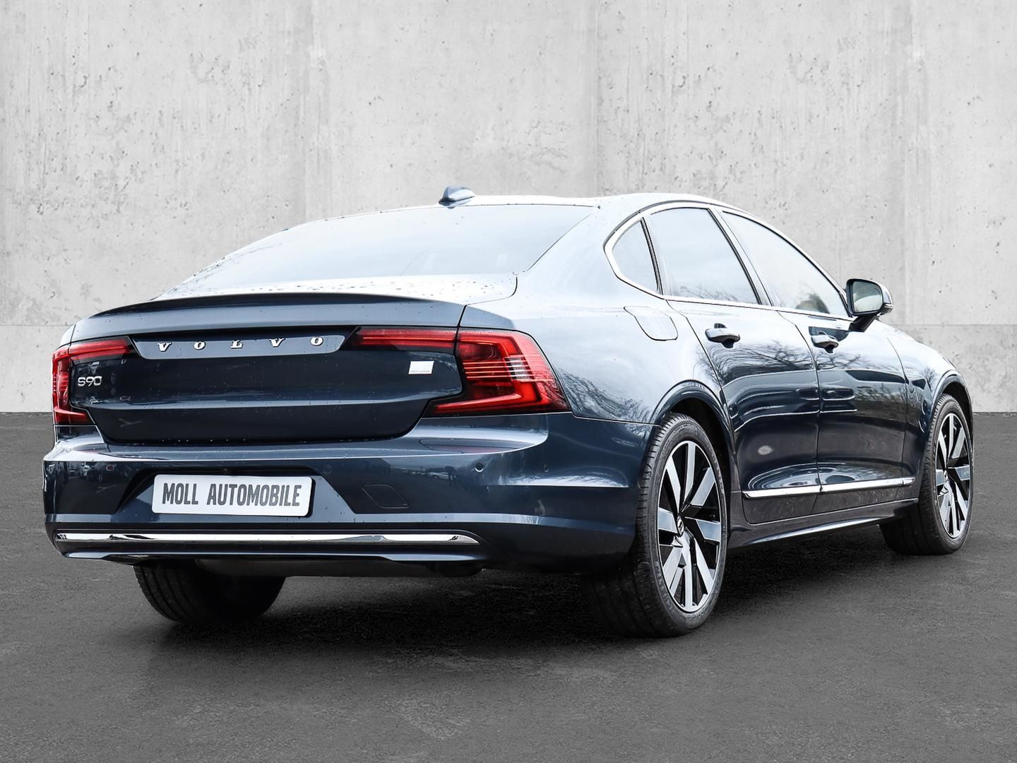 Volvo S90 Ultimate Bright Recharge Plug-In Hybrid AWD