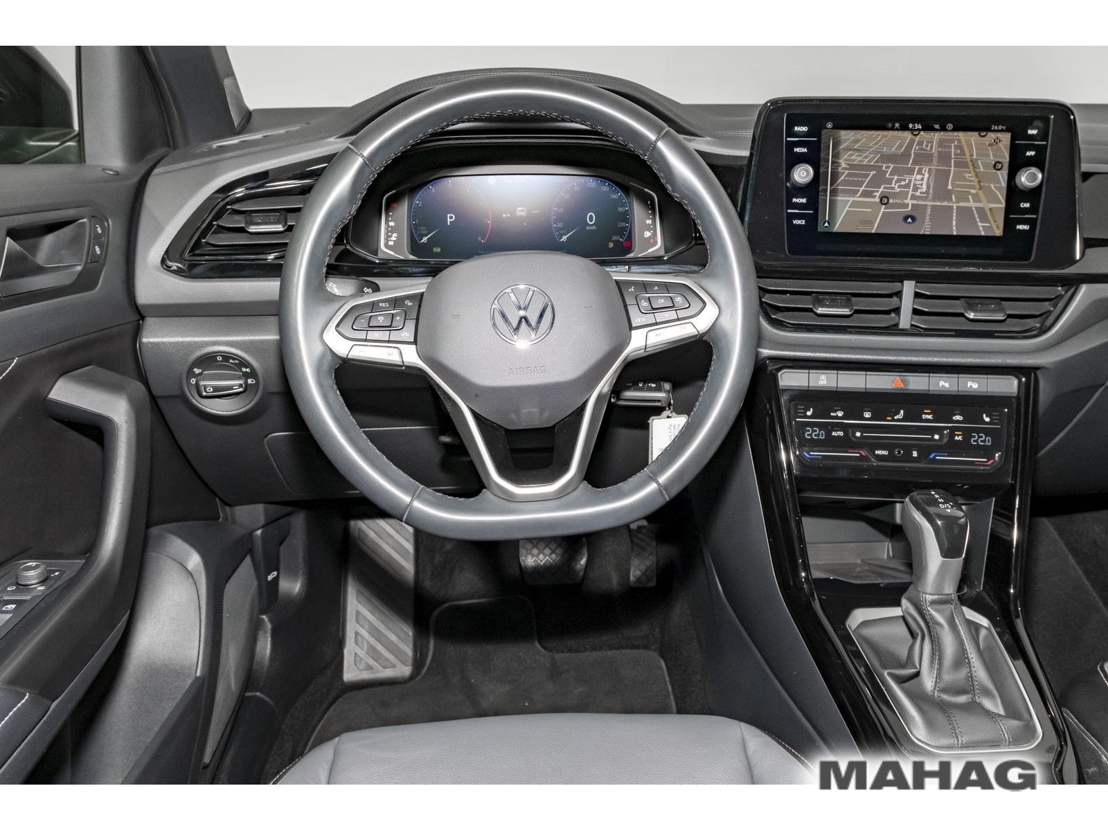 Volkswagen T-ROC 1.5 TSI Style BlackStyle - Samsaru's Car Outlet