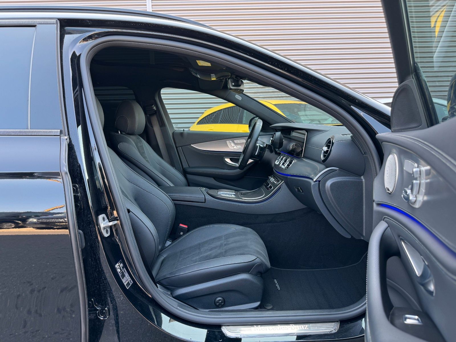 Mercedes-Benz E 400d 4M AMG+Burm+Pano+AHK+Distr+Memory+Night