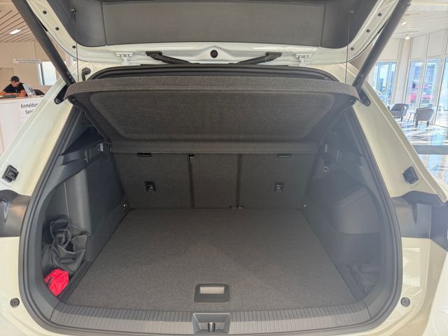 Volkswagen Tiguan TDI R-Line AHK 20Z Area Black Leder Pano