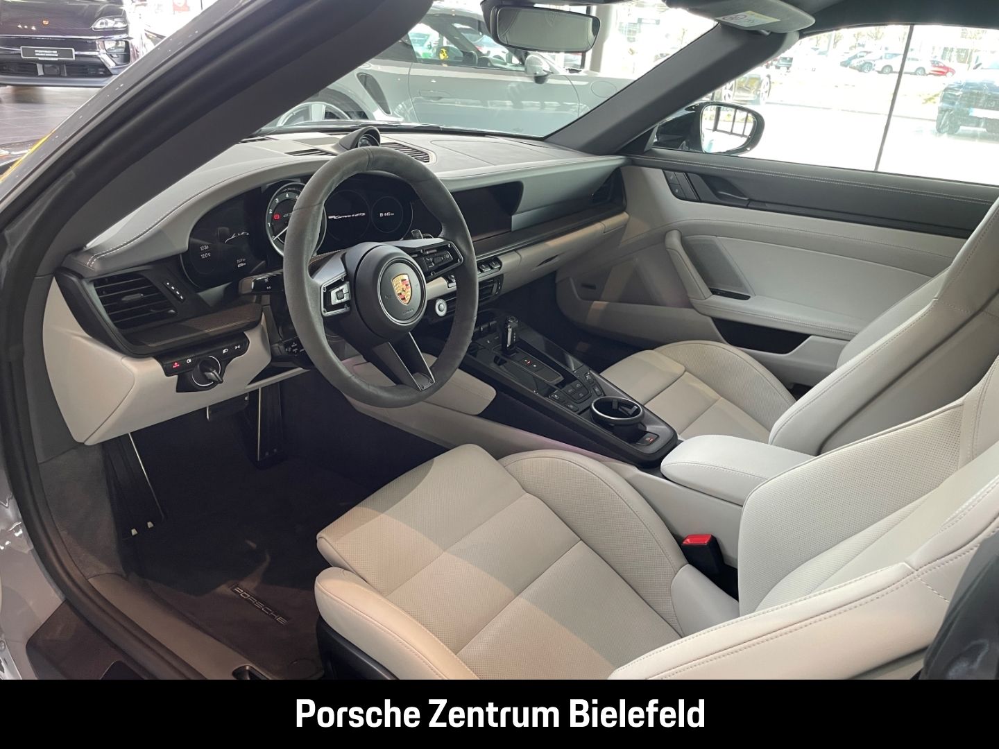 Porsche 992 911 Carrera 4 GTS Cabriolet Sportabgasanlage