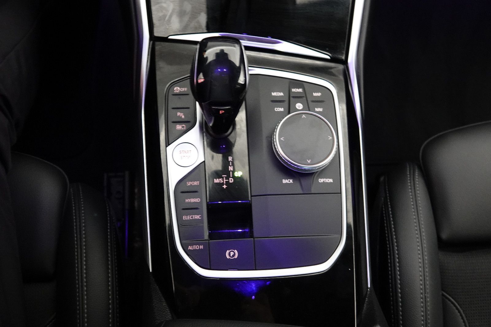BMW 330e xDrive Touring Sport-Line - Samsaru's Car Outlet