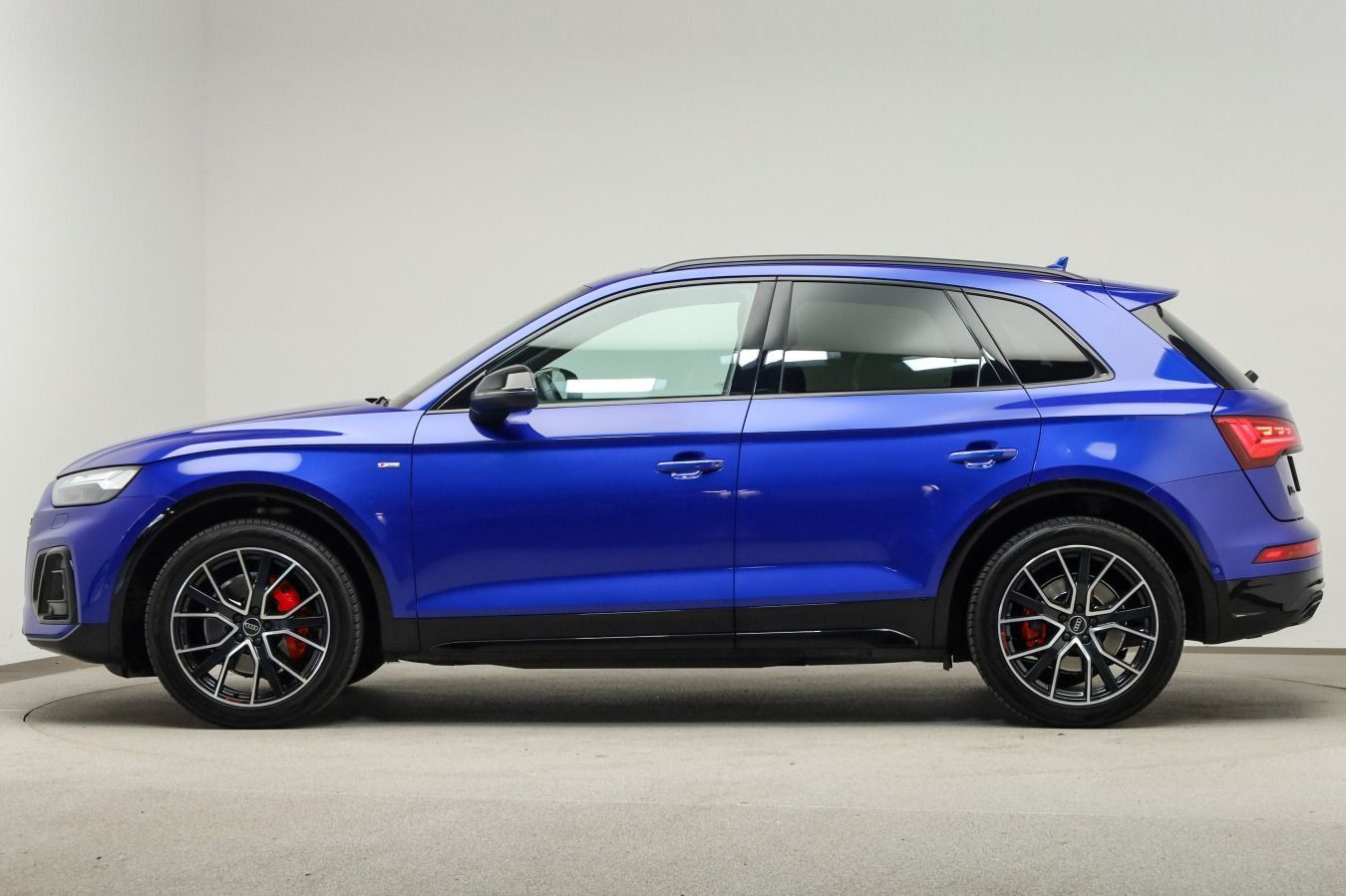 Audi Q5 S line competition 40 TDI AHK, Air, HUD, Pano