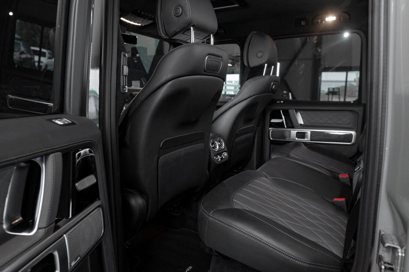 Mercedes-Benz G 63 AMG - Samsaru's Car Outlet