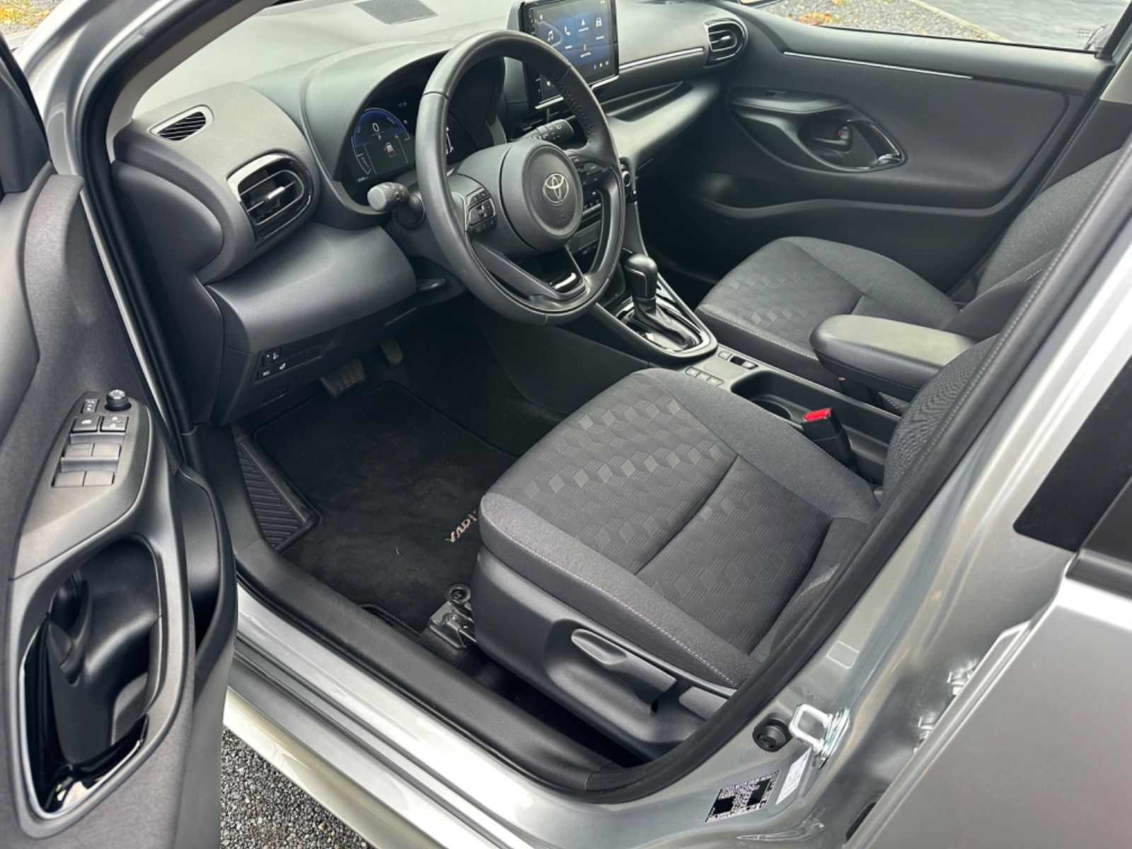 Toyota Yaris Hybrid Style Comfort/PDC/TW/LED/CarPlay