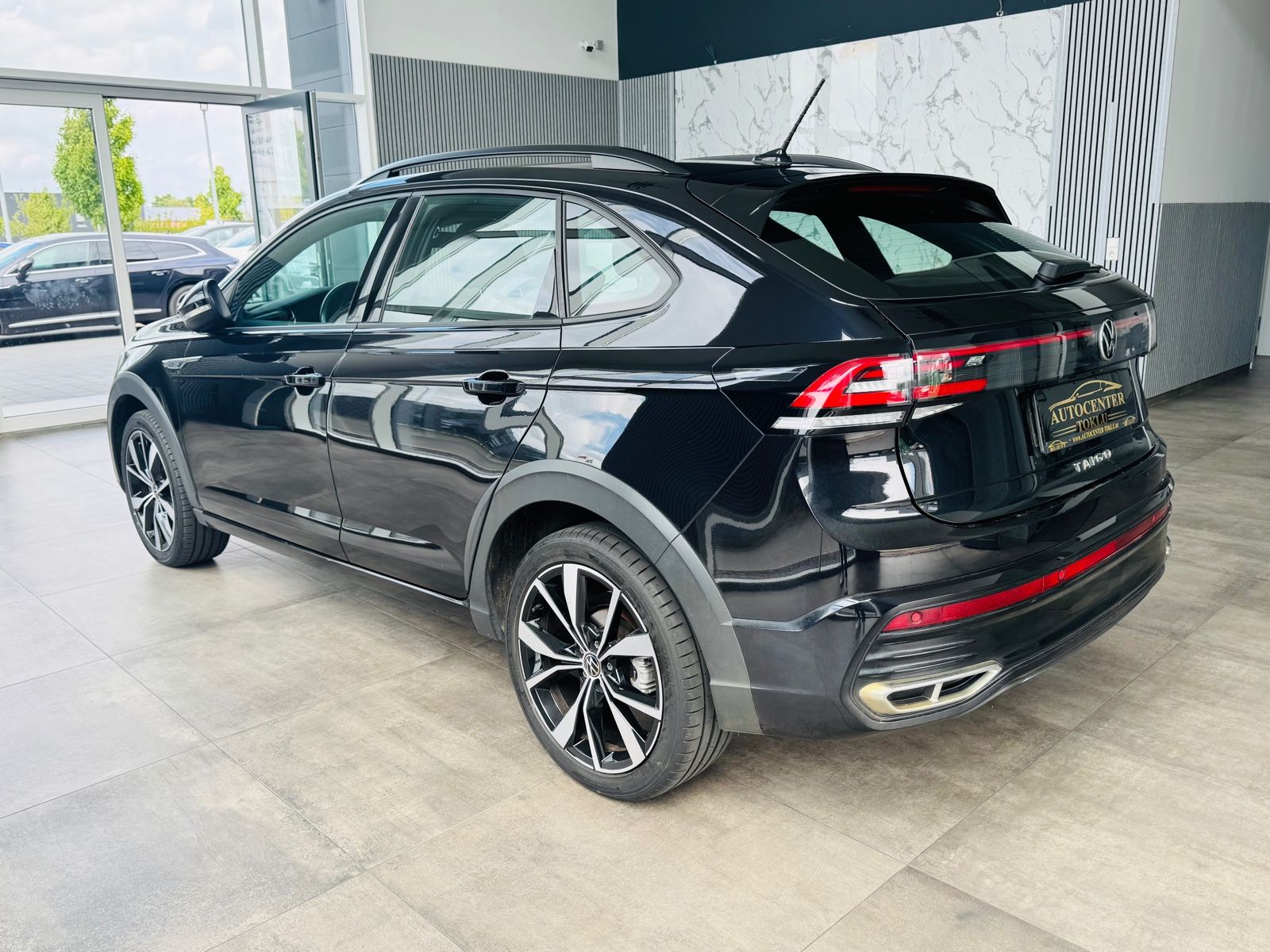Volkswagen Taigo R-Line 1.5 TSI - Samsaru's Car Outlet
