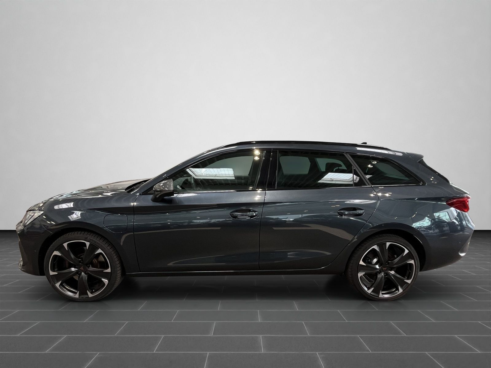Cupra Leon Sportstourer VZ 1.4 e-Hybrid DSG - Samsaru's Car Outlet