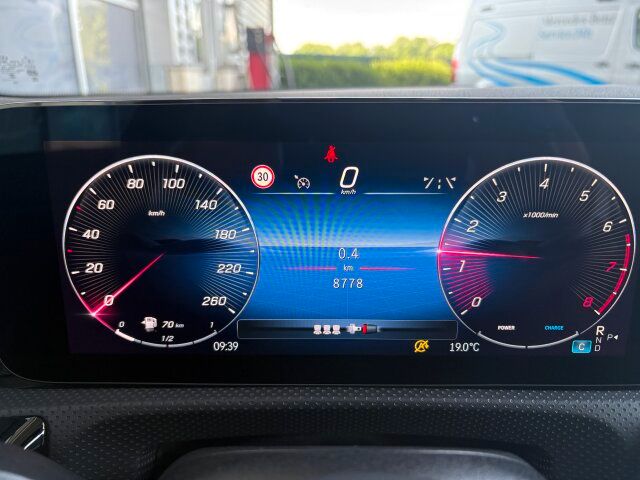Mercedes-Benz A 200 Limousine Progressive - Samsaru's Car Outlet