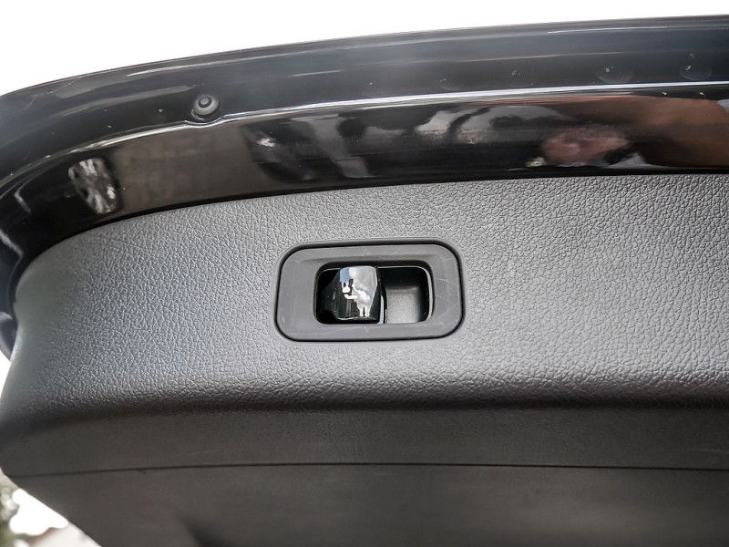 Mercedes-Benz GLC 300 e 4M , AVANTGARDE MEMO 360 AHK DISTR PDC