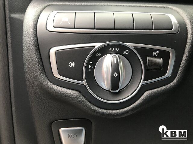 Mercedes-Benz V 300 d EDITION Lang AMG Line - Samsaru's Car Outlet