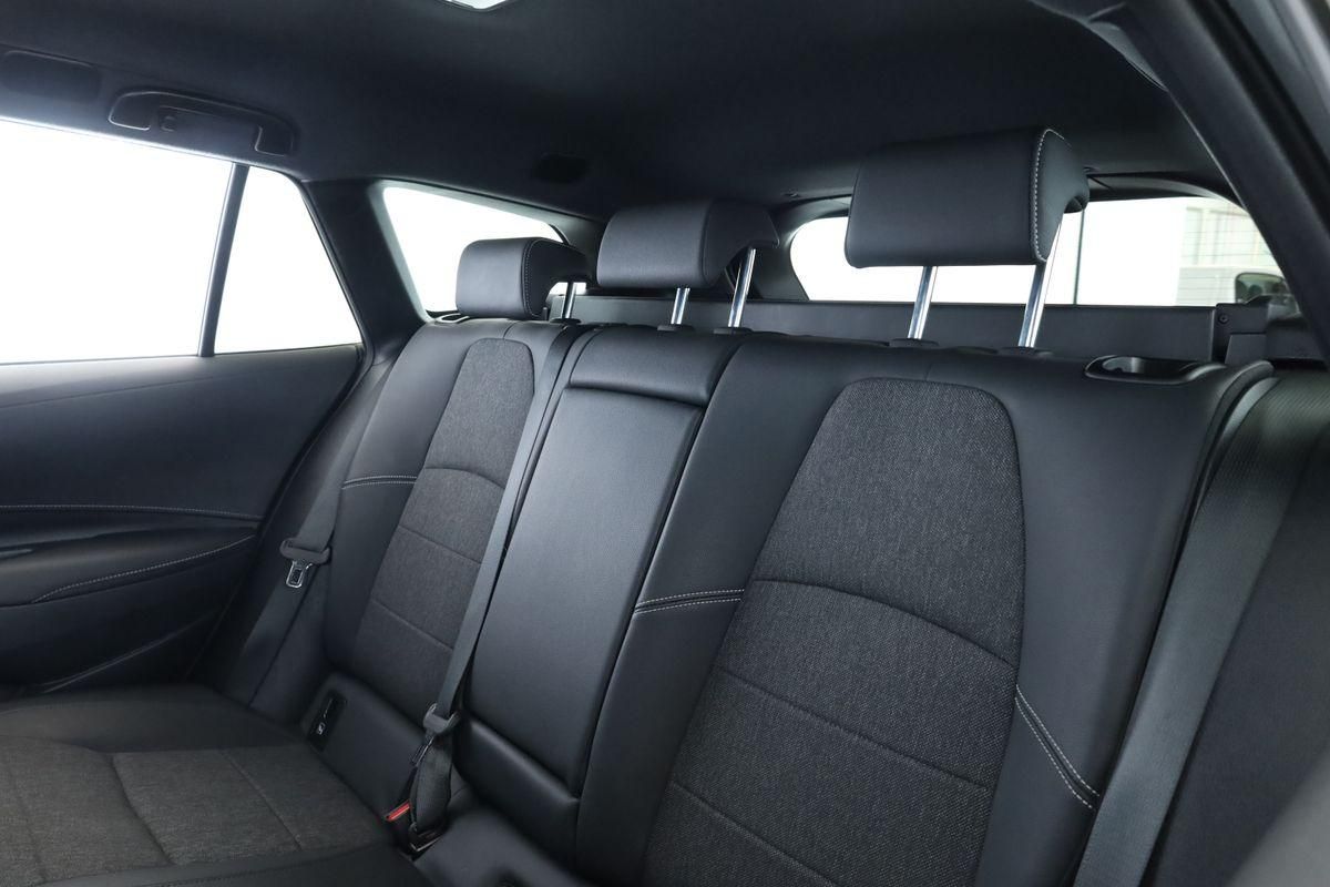 Toyota Corolla Touring Sports 2.0 CVT Team D Navi Kam