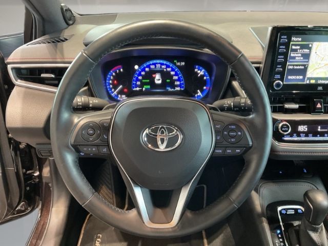 Toyota Corolla Touring Sports 2.0 Hybrid Lounge - Samsaru's Car Outlet