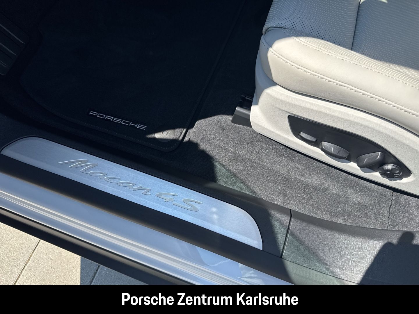 Porsche Macan 4S BOSE Panoramadach Rückfahrkamera LED