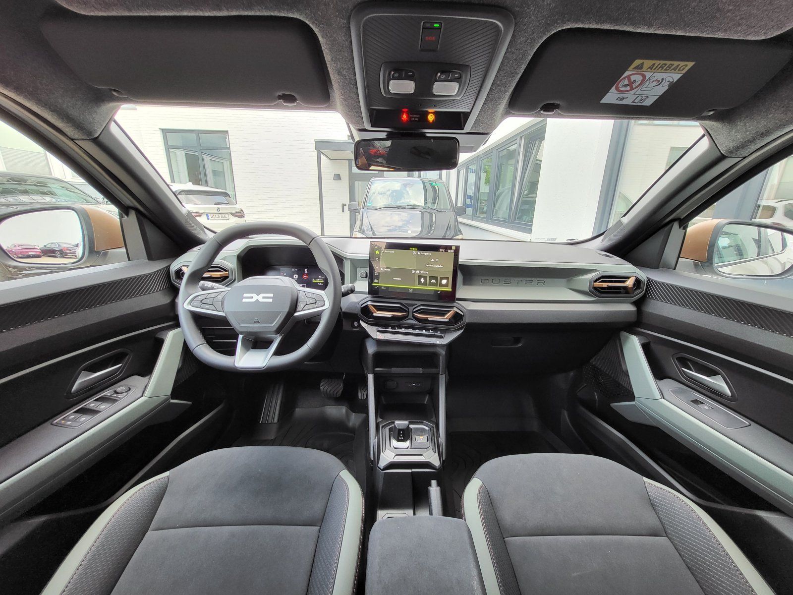 Dacia Duster NEW Hybrid 140 4x2 Extreme - Samsaru's Car Outlet