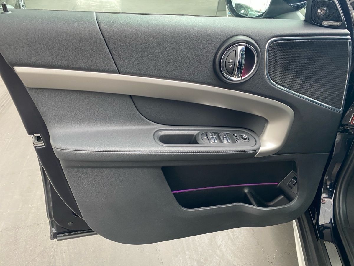 MINI Cooper S Countryman Aut. - Samsaru's Car Outlet
