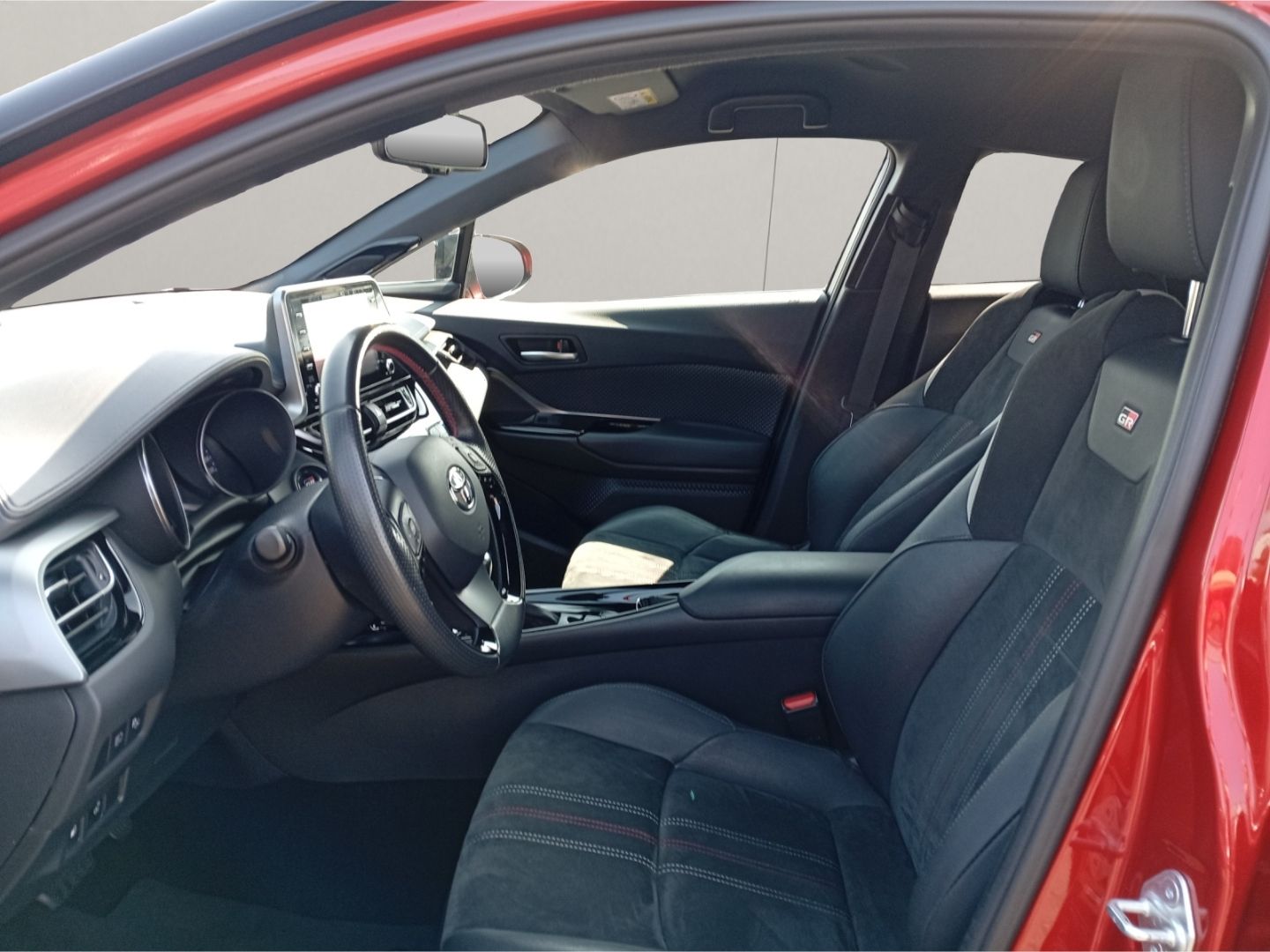 Toyota C-HR HYBRID GR SPORT - Samsaru's Car Outlet