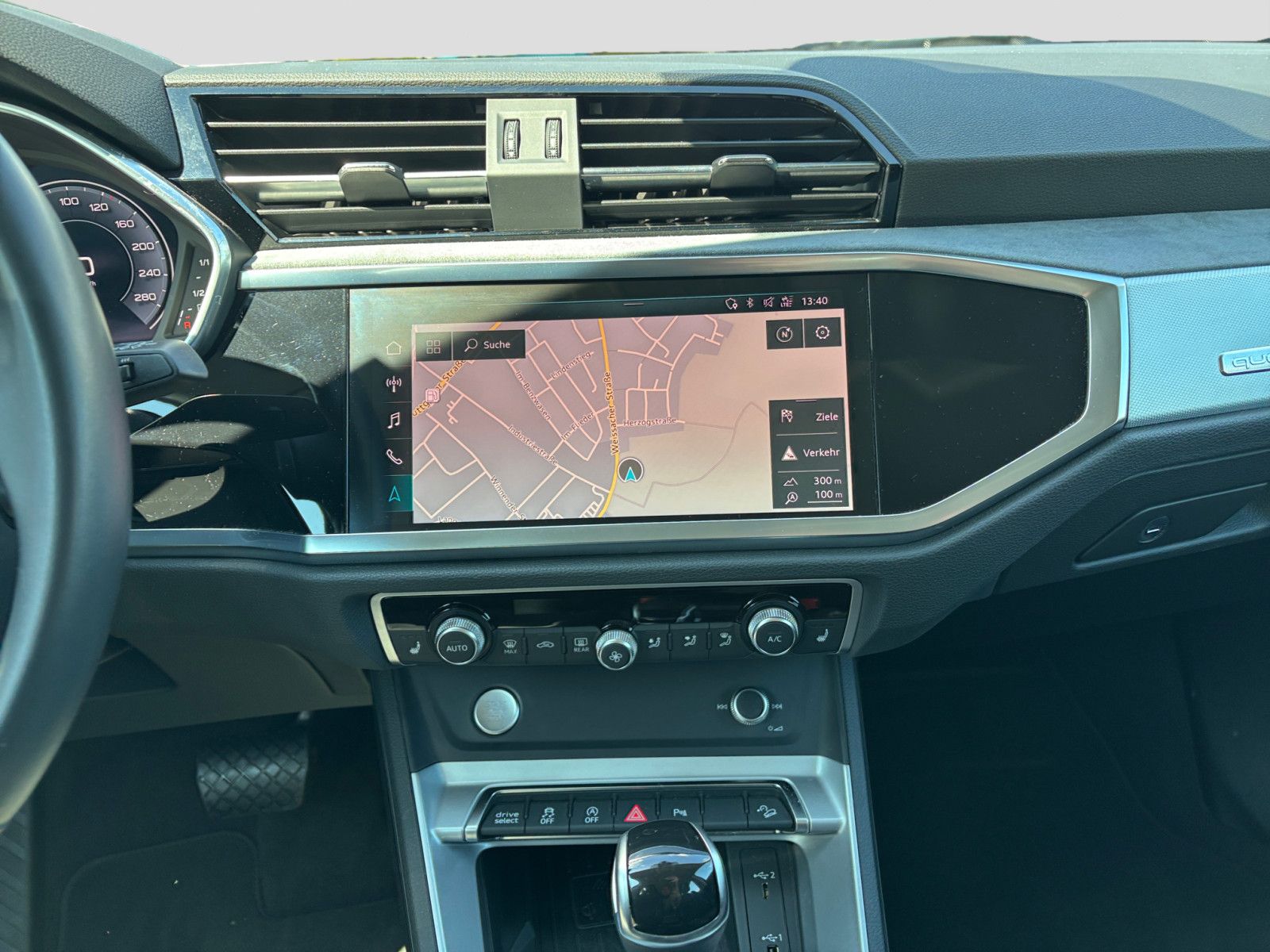 Audi Q3 Sportback 45TFSI qu S-line - Samsaru's Car Outlet