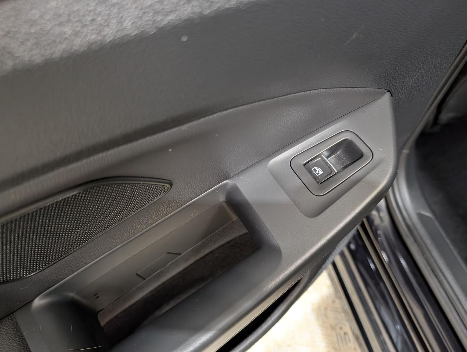 Volkswagen Golf Variant 2.0 TSI DSG R 4Motion Estriol 19Z.|