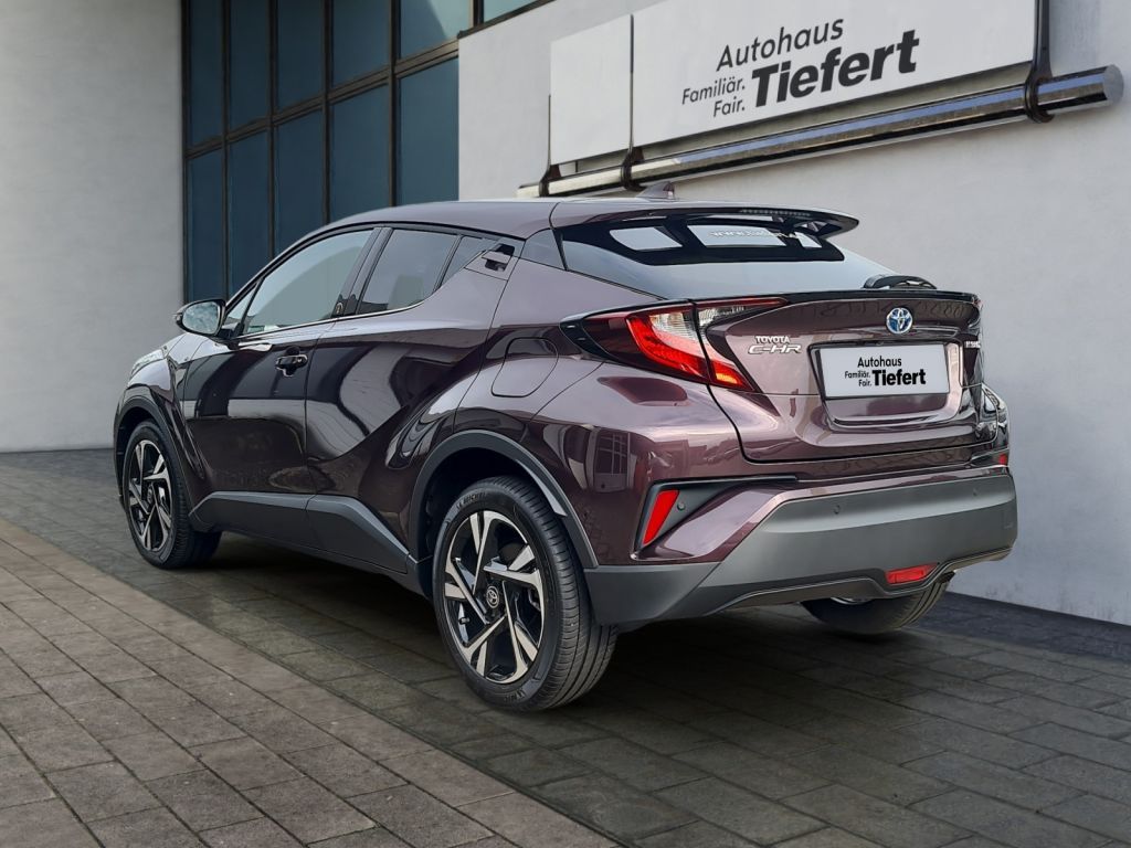 Toyota C-HR Hybrid - Samsaru's Car Outlet