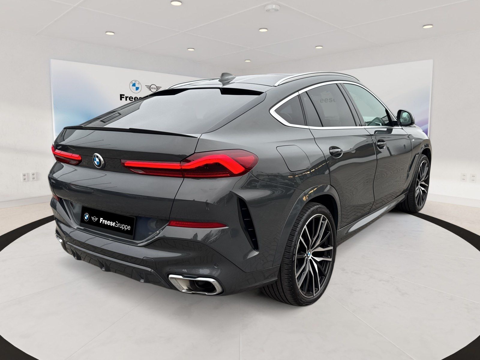 BMW X6 xDrive40d M Sportpaket B&W Head-Up AHK *VOLL*