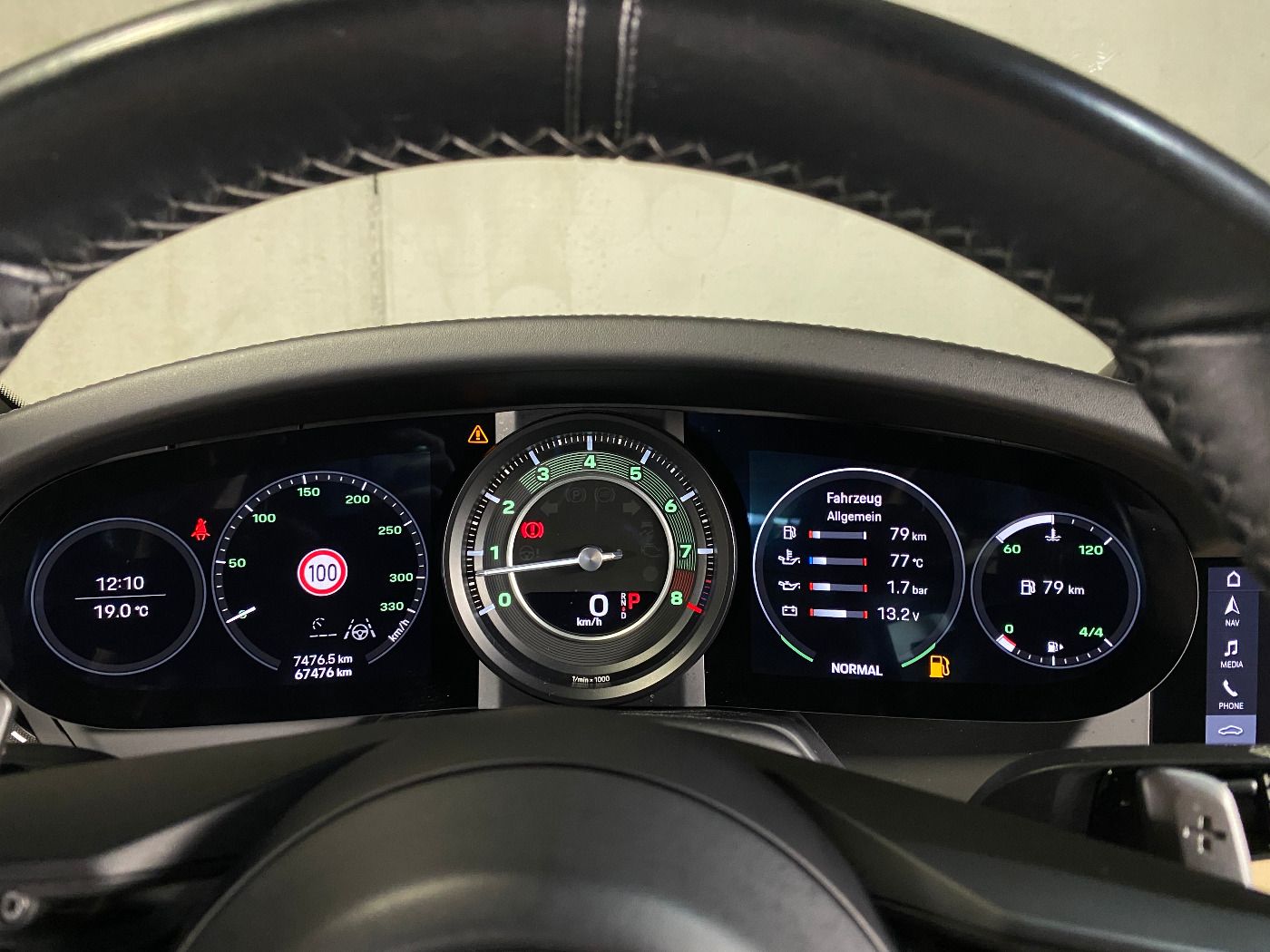 Porsche 992 (911) Carrera 4S | PCCB | ParkAssistent |