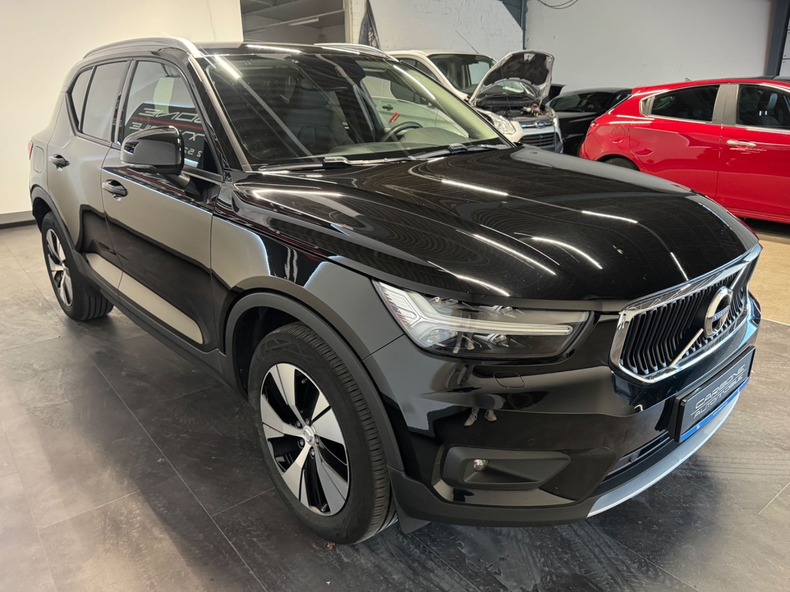 Volvo XC 40 Automatik**Navi+Kamera+AHK+Winter**