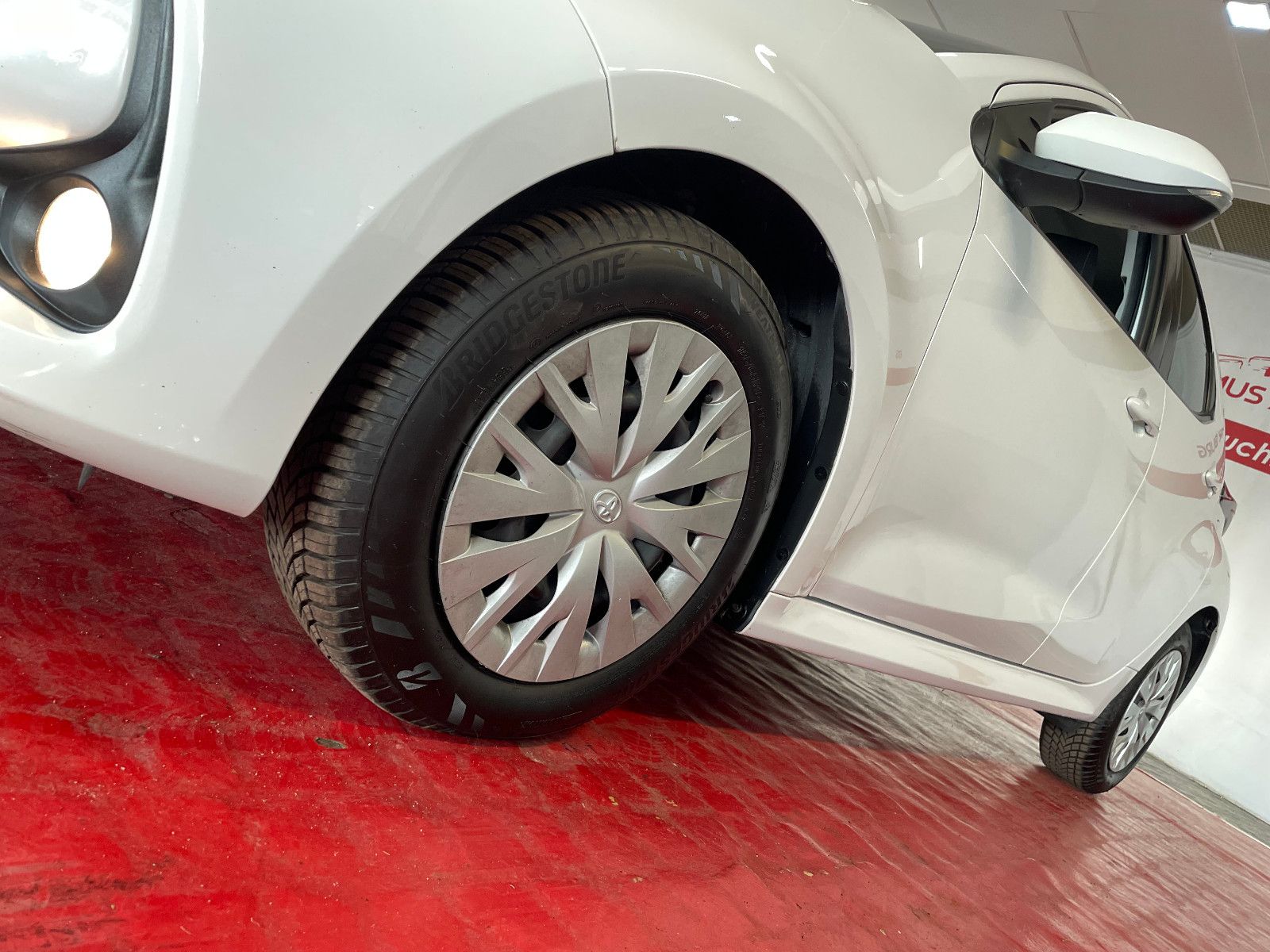 Toyota Yaris Comfort - Samsaru's Car Outlet