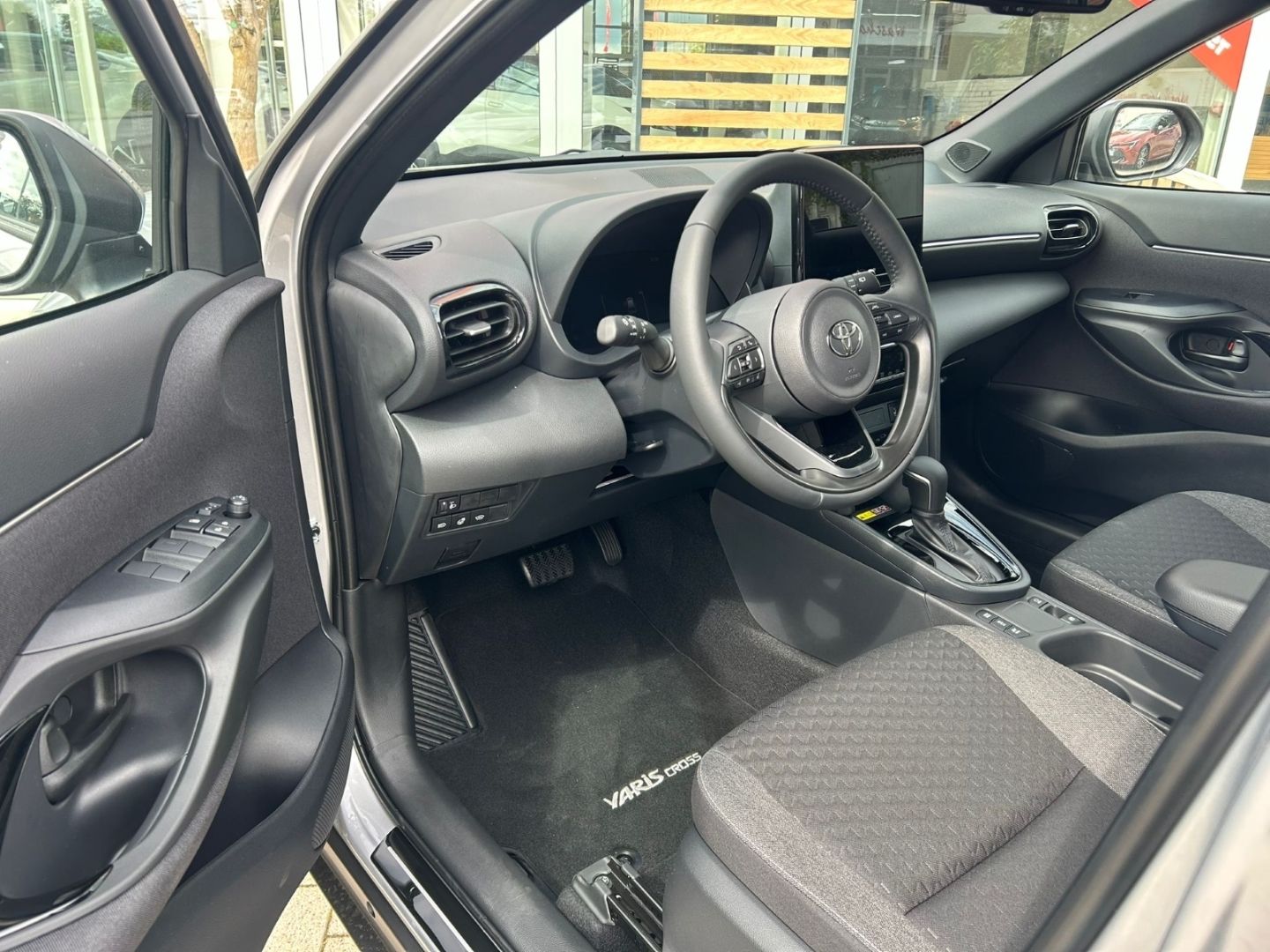Toyota Yaris Cross Teamplayer 1.5l Hybrid Navi LED SHZ