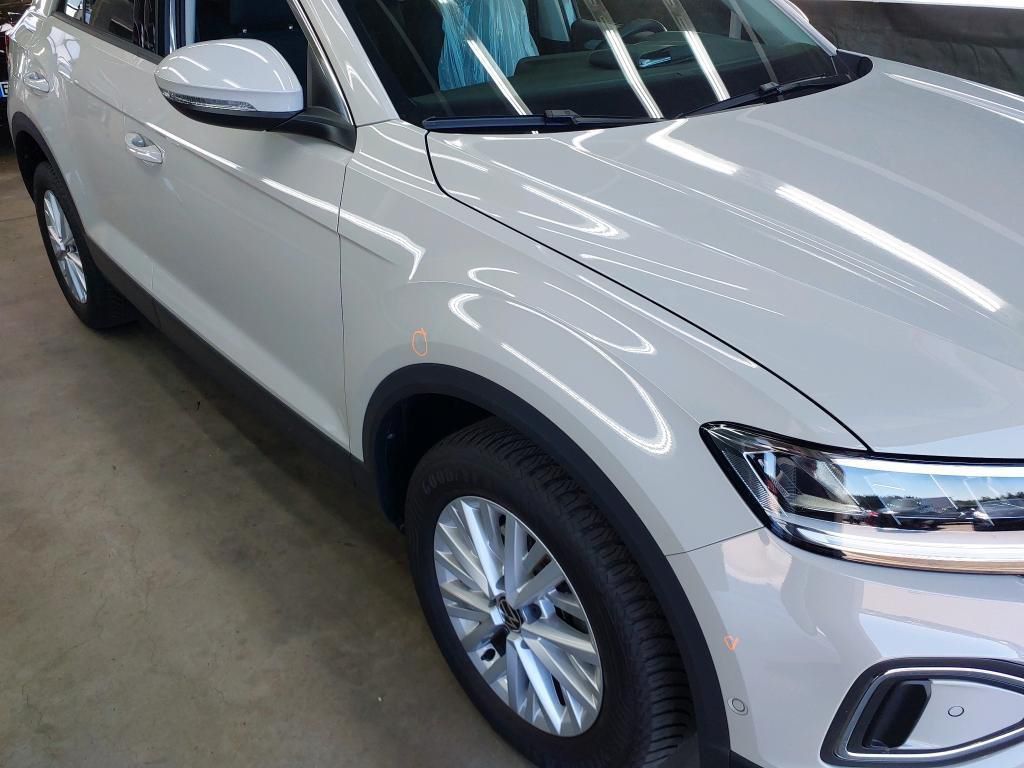 Volkswagen T-Roc 1.0 TSI - Samsaru's Car Outlet