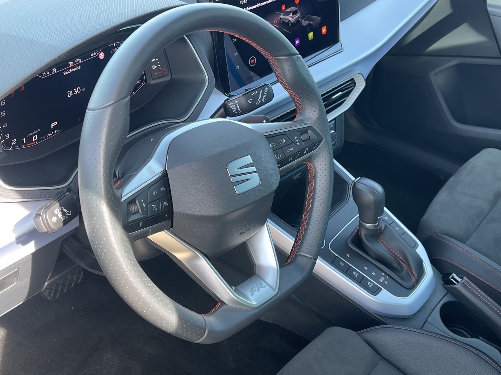 Seat Arona 1.5 TSI DSG FR NAVI AHK SITZHZG GJR