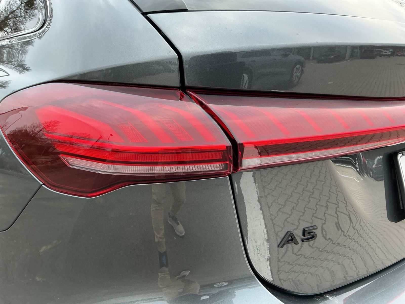 Audi A5 Avant e-hybrid 220kW S-LINE MATRIX+B&O+PANO