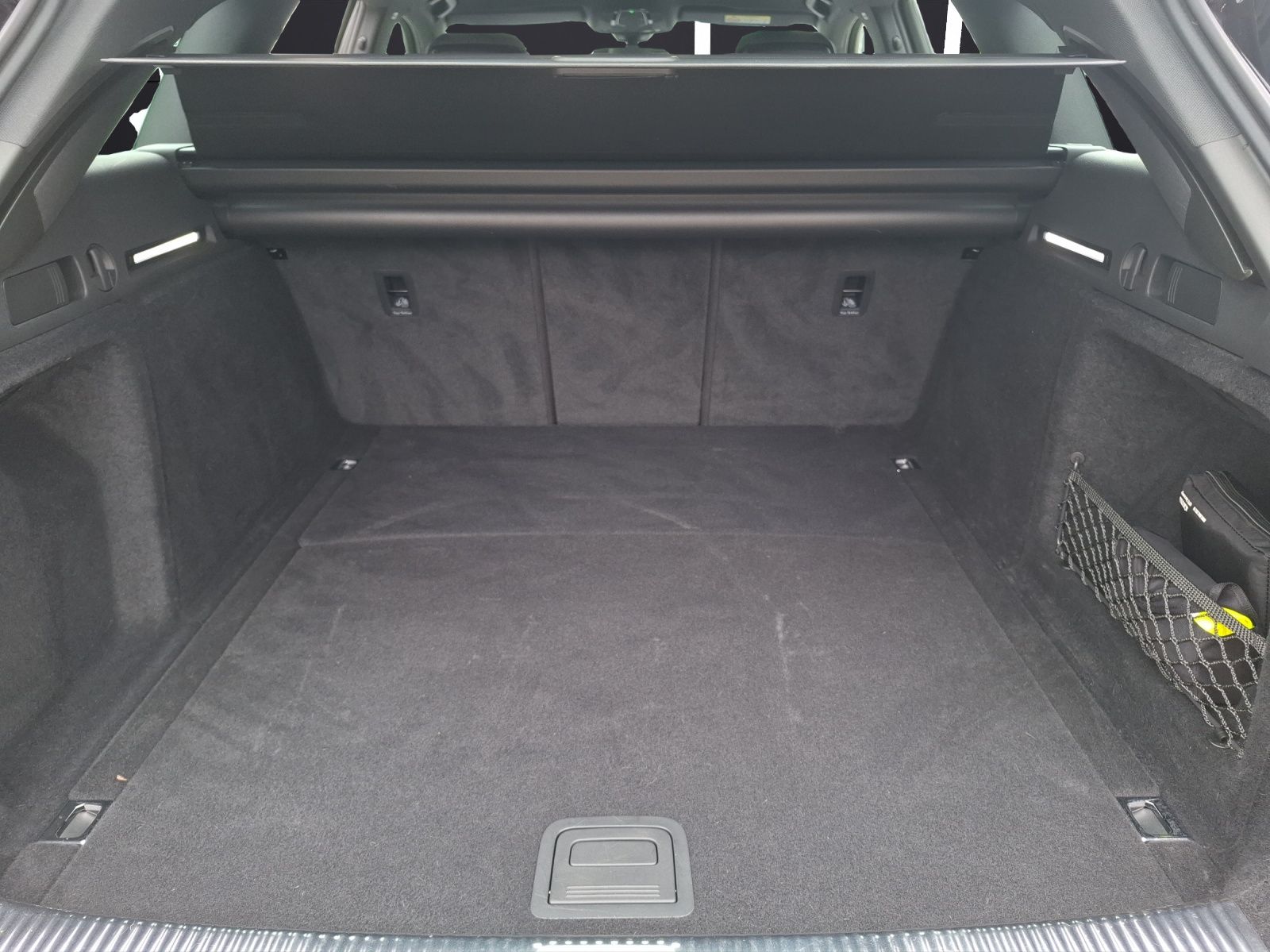 Audi A4 Avant 35 TFSI advanced S-tronic - Samsaru's Car Outlet