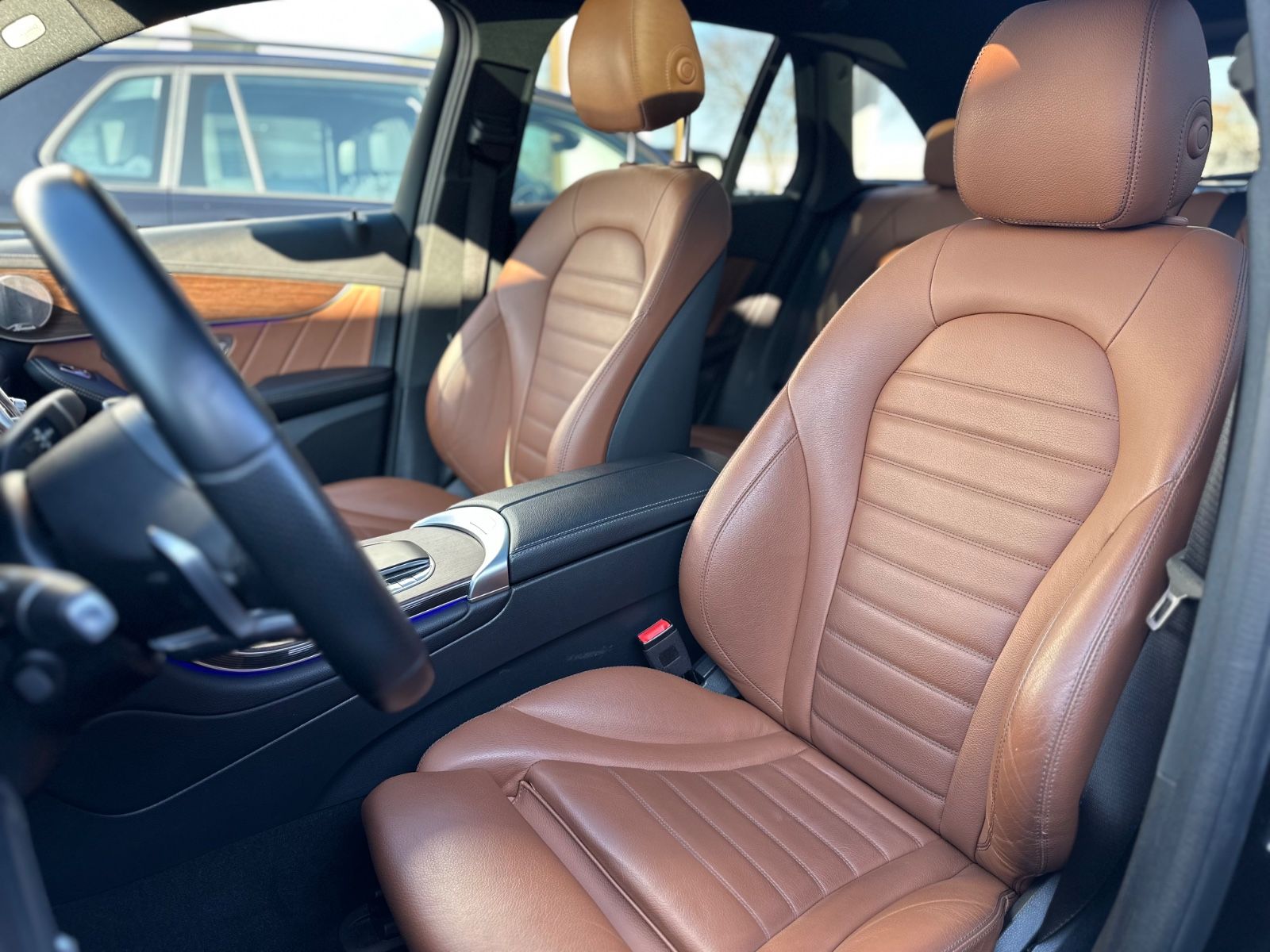 Mercedes-Benz GLC 300 d AMG 4M - Samsaru's Car Outlet