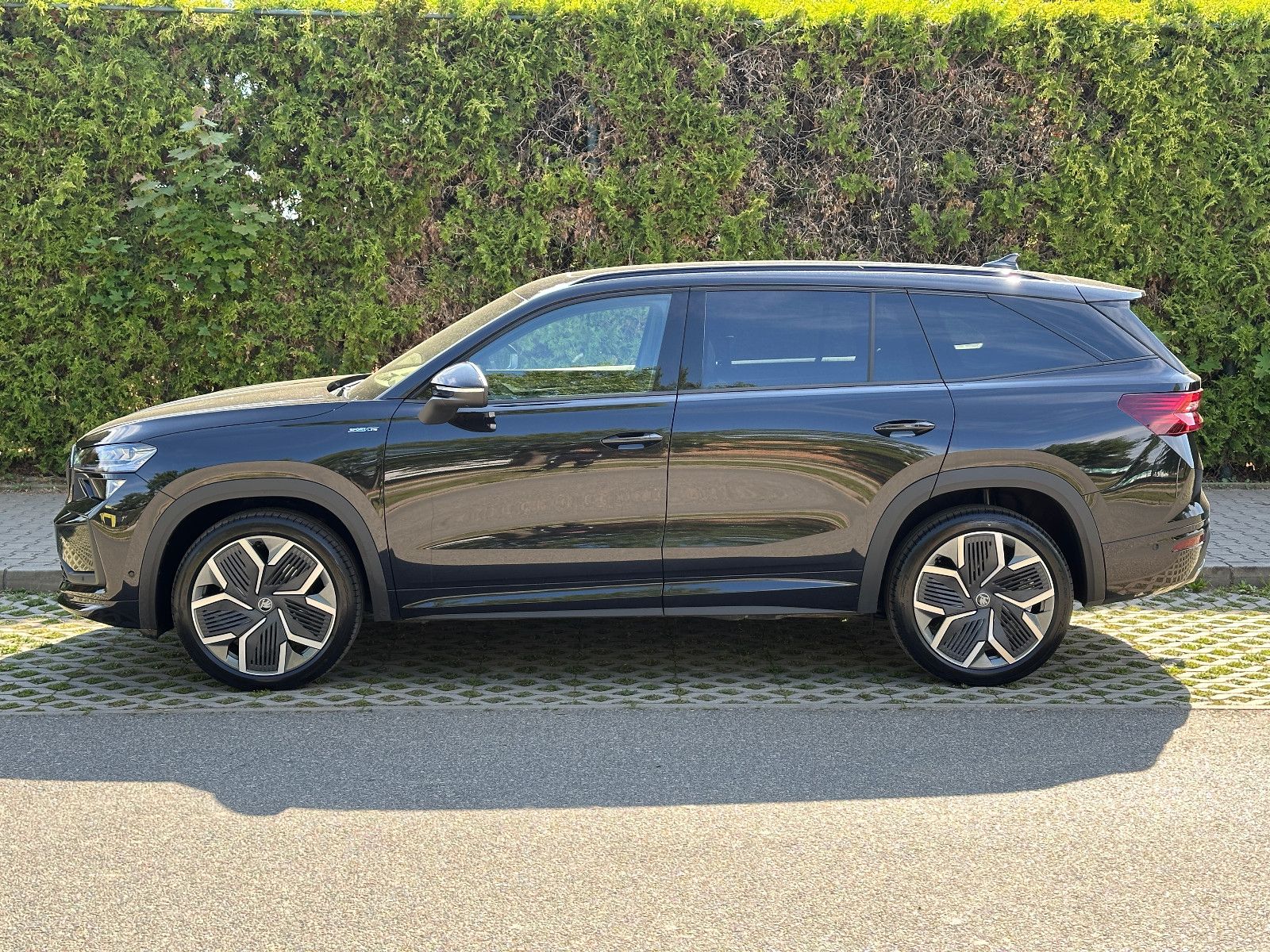 Skoda Sportline 193PS 4x4 PADACH Webasto DCC LM20"AHK