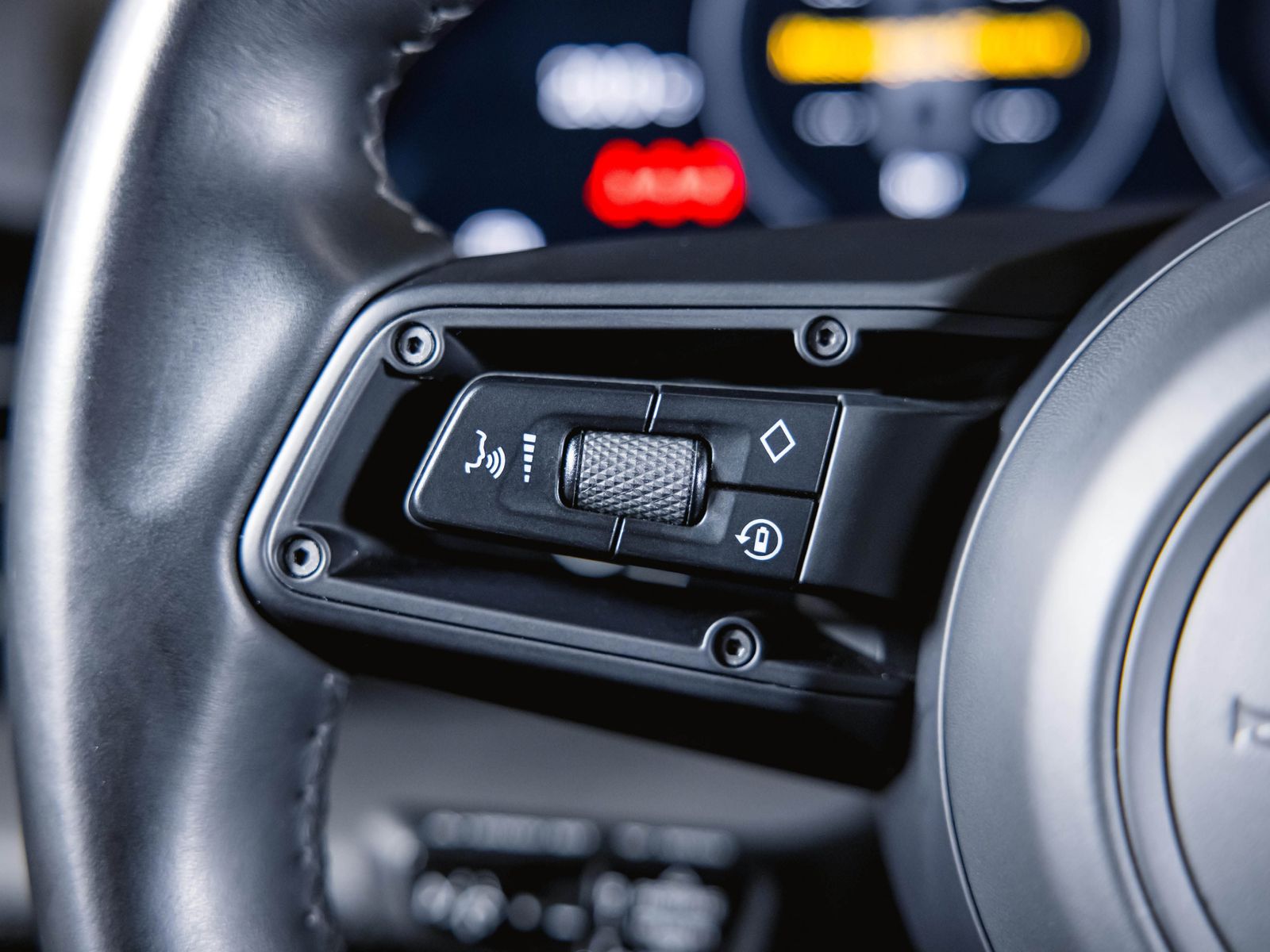 Porsche Taycan GTS InnoDrive BOSE Hinterachslenkung