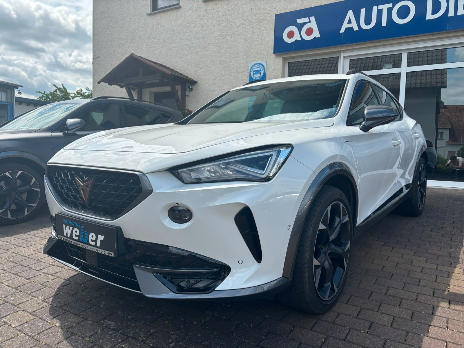 Cupra Formentor VZ e-Hybrid - Samsaru's Car Outlet