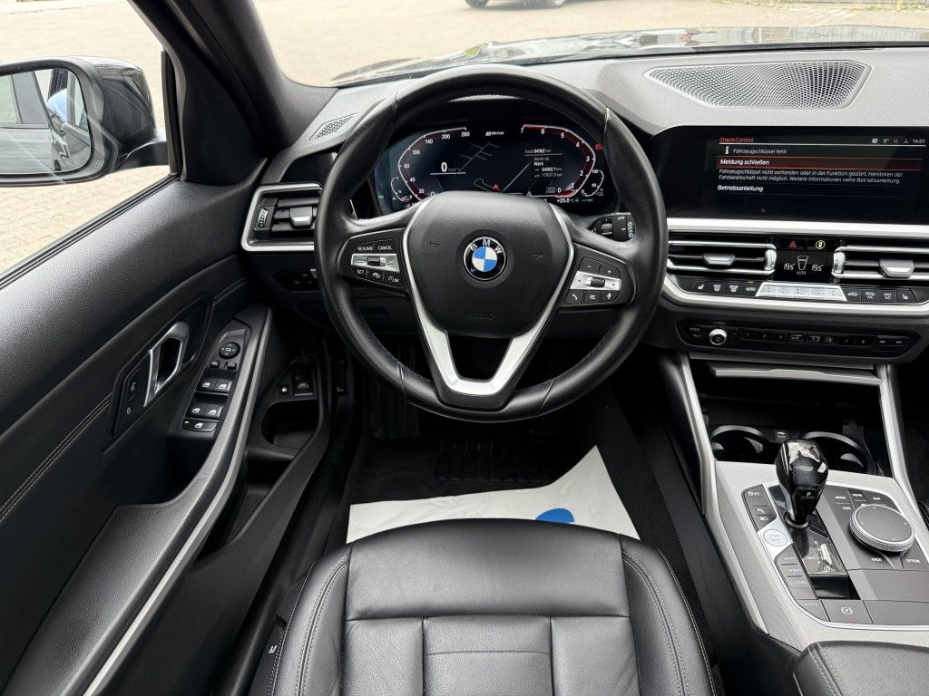 BMW 330 e Touring Aut. Advantage - Samsaru's Car Outlet